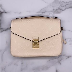 LV Pochette Métis Monogr Empreinte Leath Crossbody